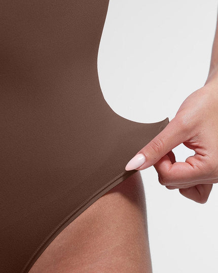 Novelia™ Sculpt – tvarujúce body s krátkym rukávom a tanga strihom