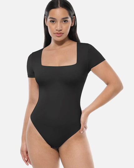 Novelia™ Sculpt – tvarujúce body so štvorcovým výstrihom a tanga strihom