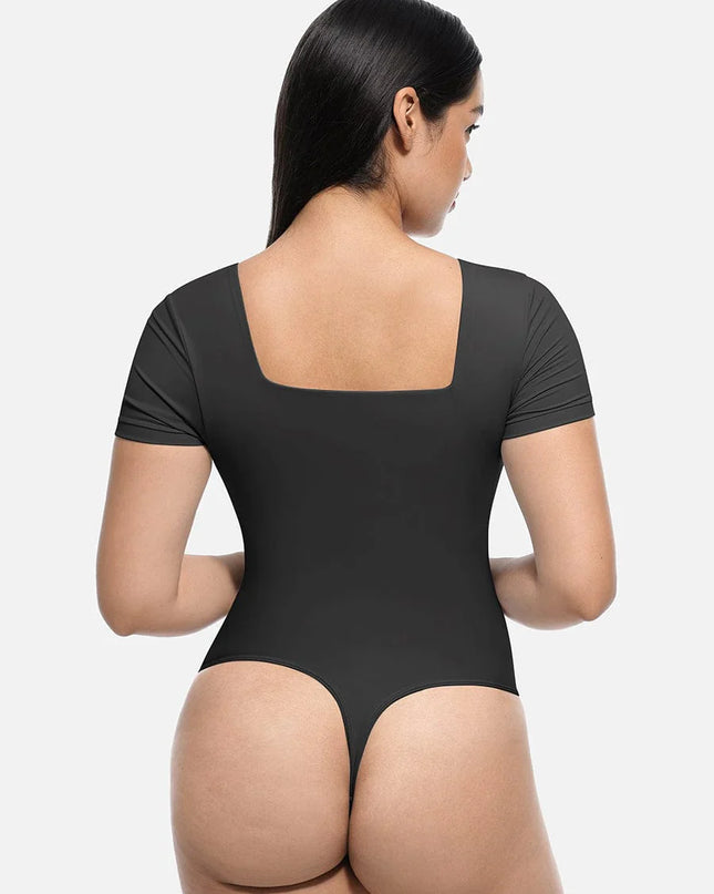 Novelia™ Sculpt – tvarujúce body so štvorcovým výstrihom a tanga strihom